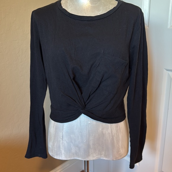 Forever 21 Women’s Twist From Long Sleeve Cropped Knit Top Black Size M - Picture 5 of 9